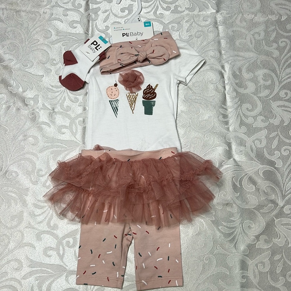 6 Months old baby tutu set! Lovely color! New!!
